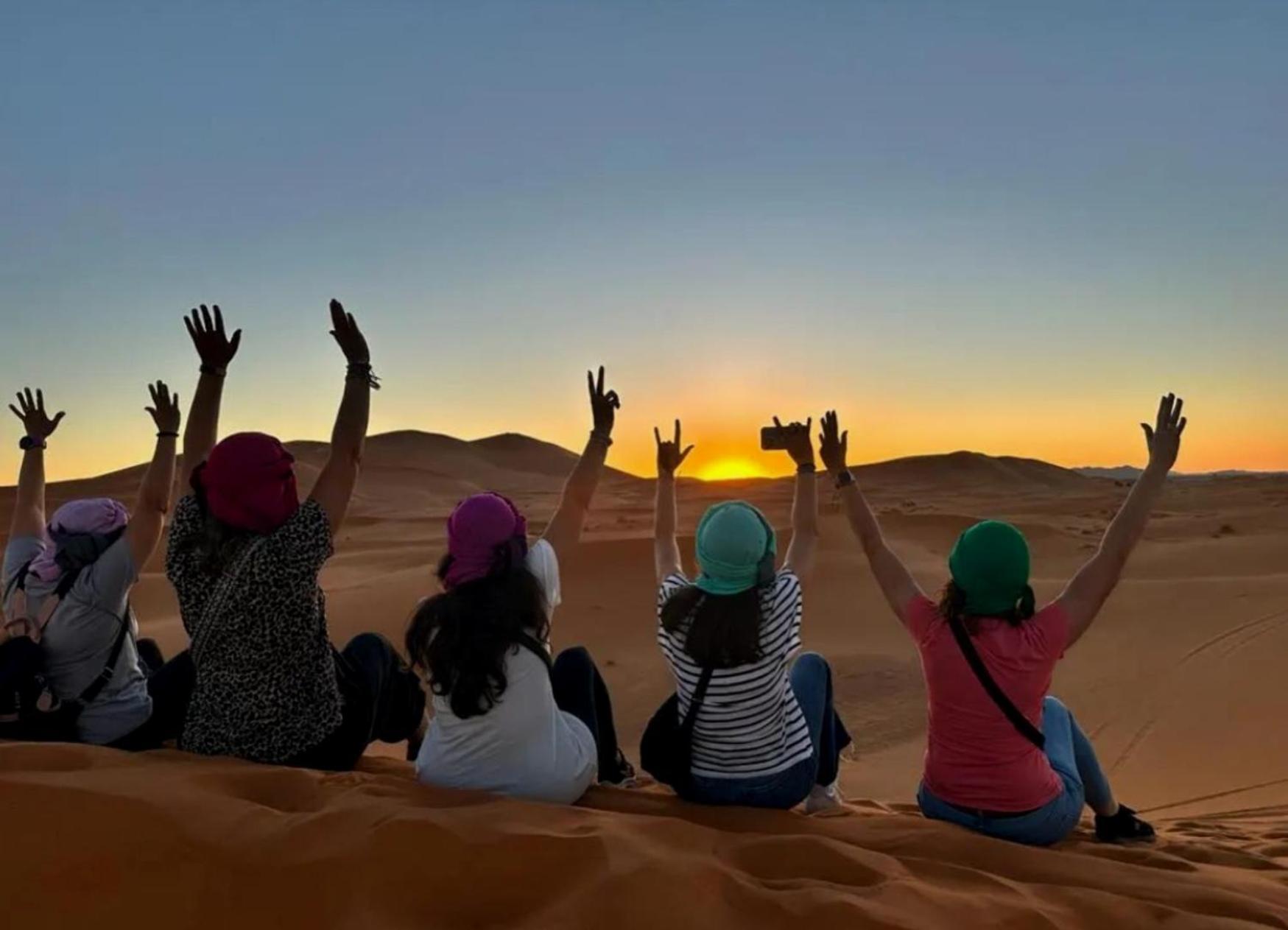 Luxury Bedouin Camp Panzió Merzuga Kültér fotó